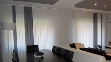 Cortinas verticales opacas